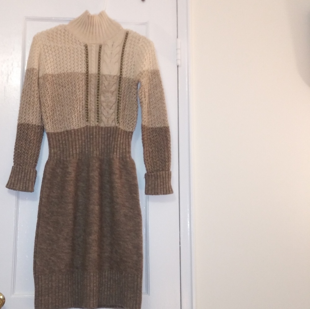 Moda intl Sweater dress. - Picture 5 of 6